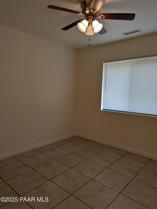 Building Photo - 4781 N Lone Cactus Dr