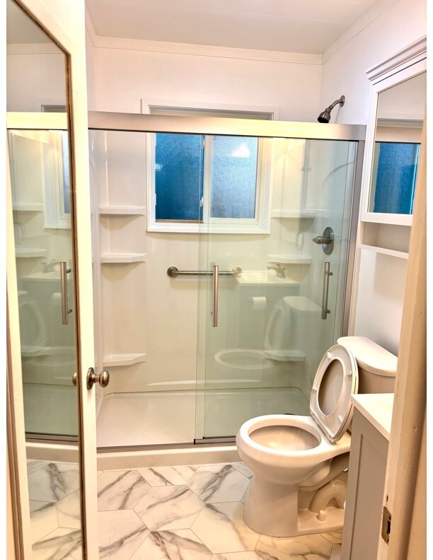newly renovated bath a - 8095 Monroe Blvd