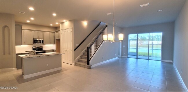 Building Photo - 111 Longridge Ln