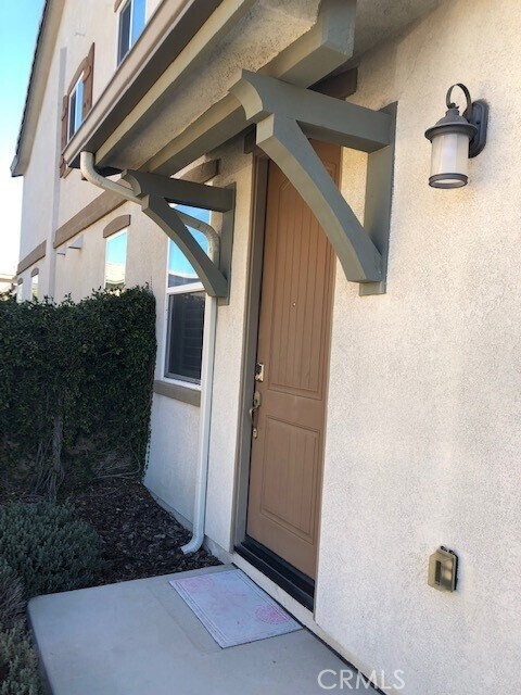 Building Photo - 24726 Satinwood Ln