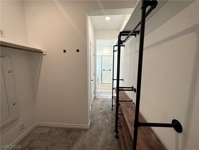 Building Photo - 25 Barbara Ln