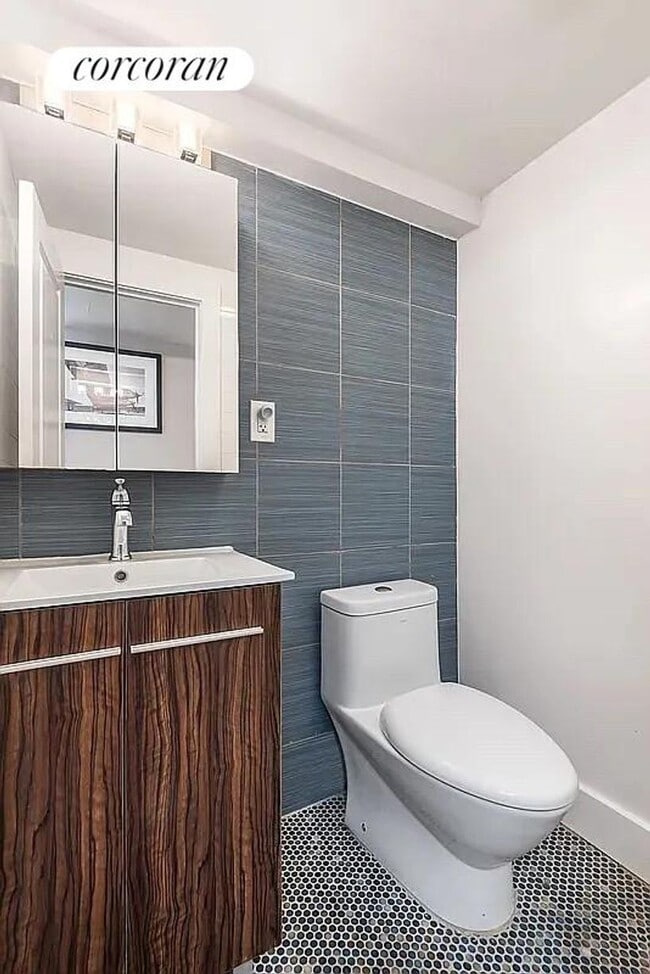 Building Photo - 85 Eagle St