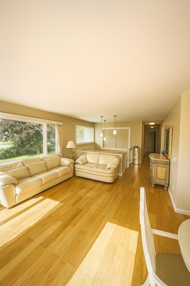 Building Photo - 137 Honness Ln