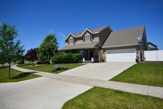 Building Photo - SINGLE FAMILY HOME ON WILBUR (RPM38)