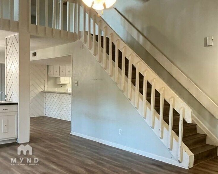 Building Photo - 531 Old Course Dr