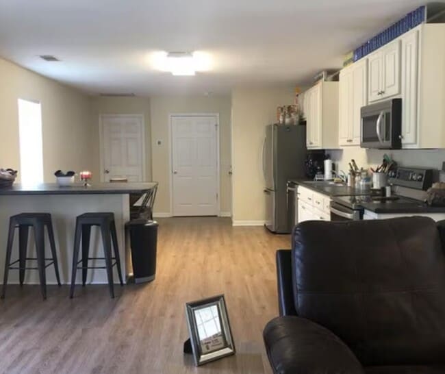 Building Photo - 5755 Burkhalter Rd