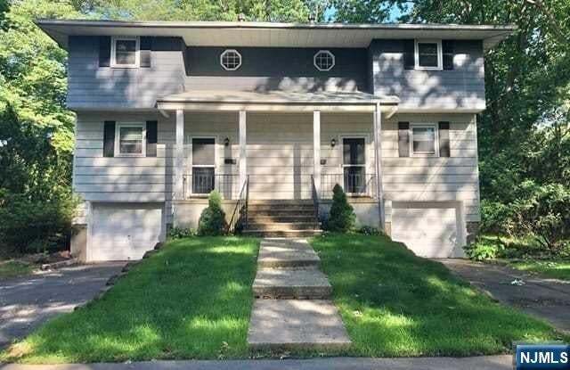 Primary Photo - 160-162-162 Washington St