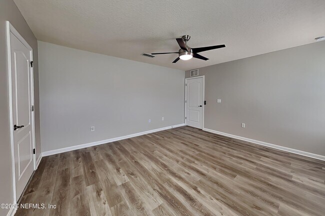 Building Photo - 45512 Ingleham Cir