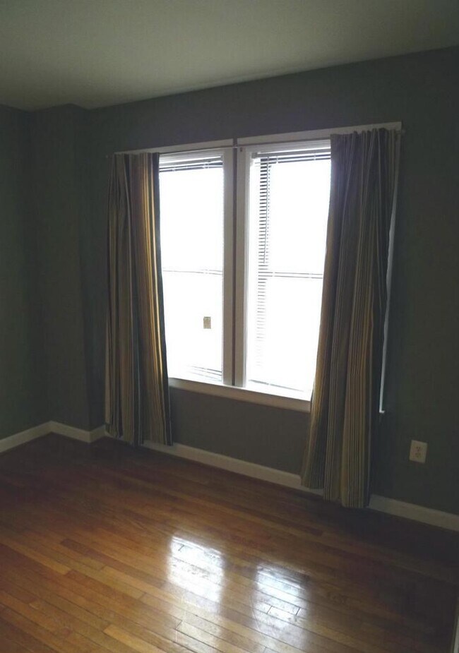 Bedroom - 3900 14th St NW