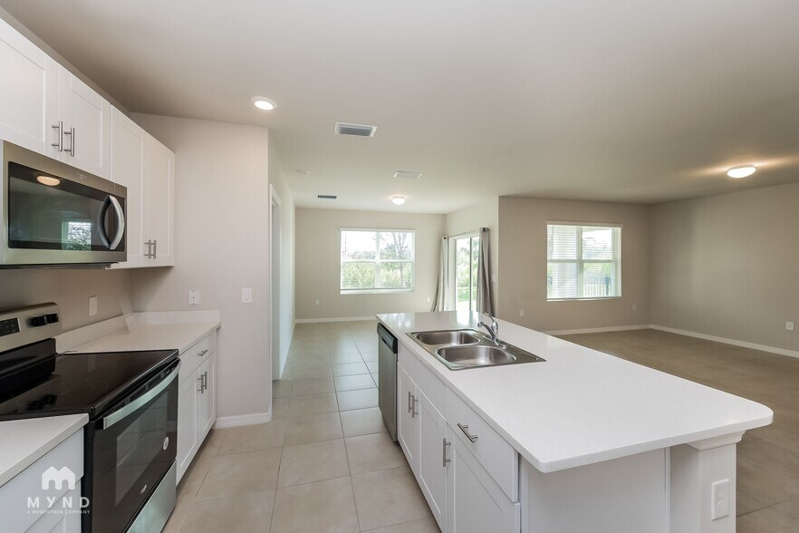 Building Photo - 5333 Shell Mound Cir