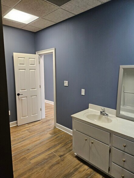 Building Photo - 4617 Blakeford Ct