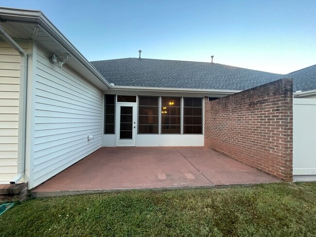 Building Photo - 1930 Scarlett Meadows Dr