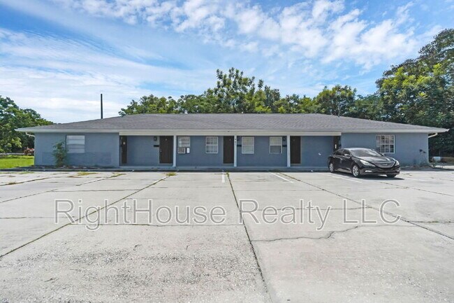 Primary Photo - 907 Center Ave