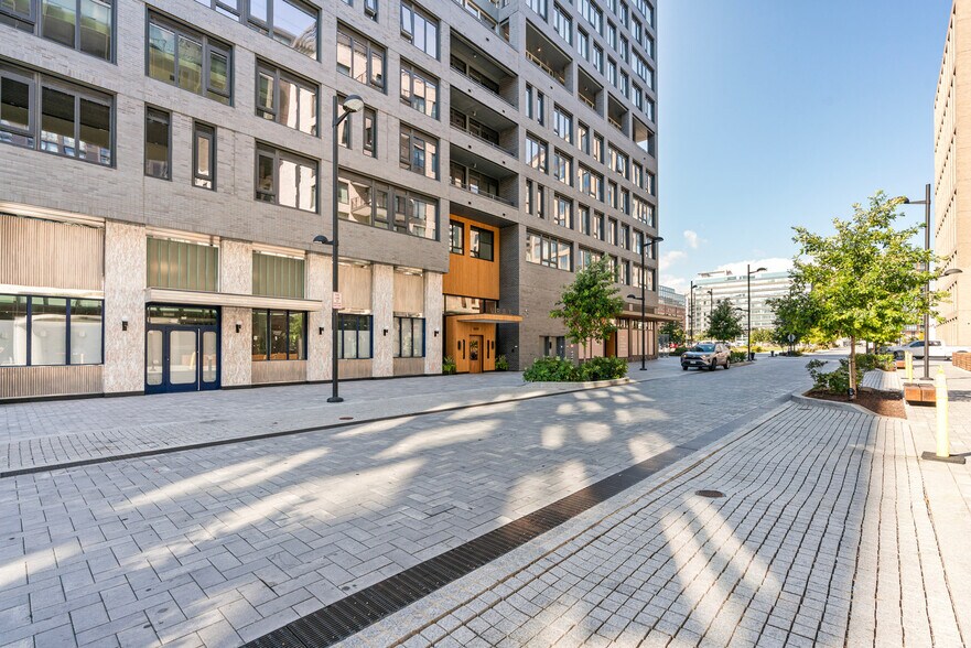 Building Photo - 1300 Yards Pl SE