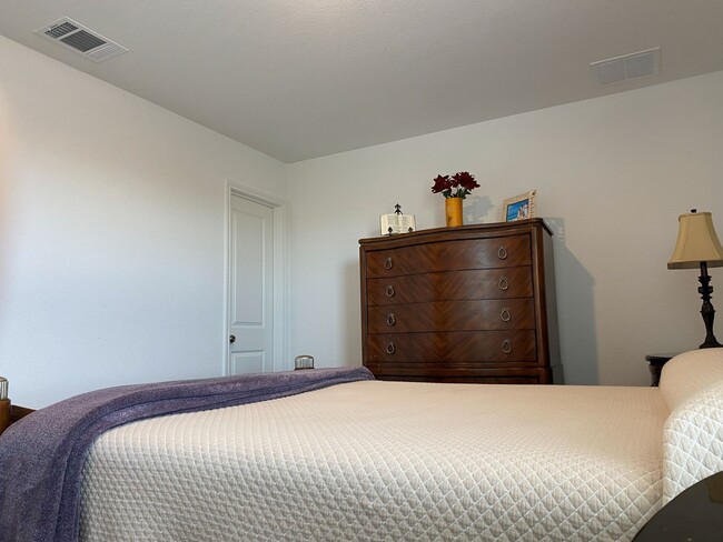 Building Photo - 252 Tugboat Annie Wy