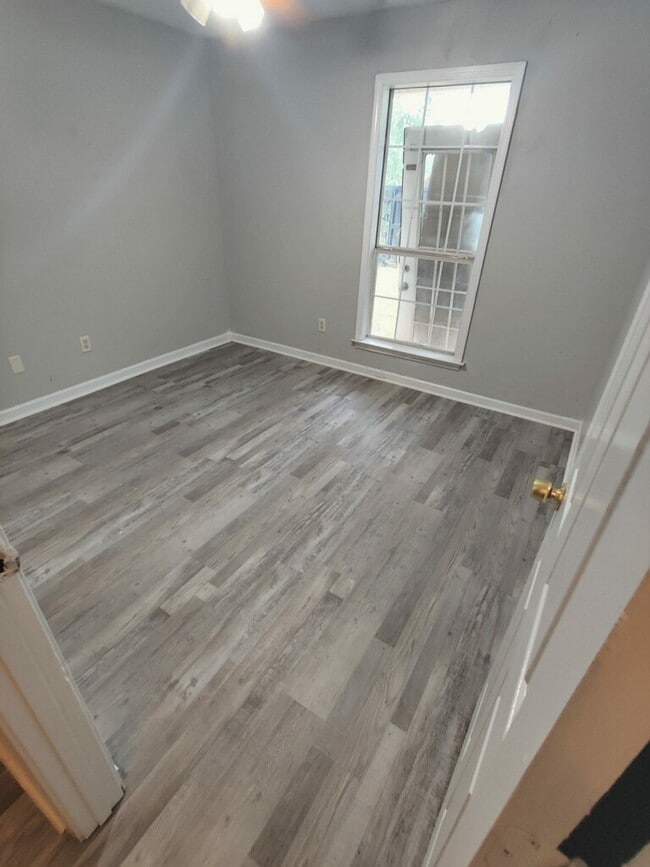 Building Photo - 1013 Co Rd 306