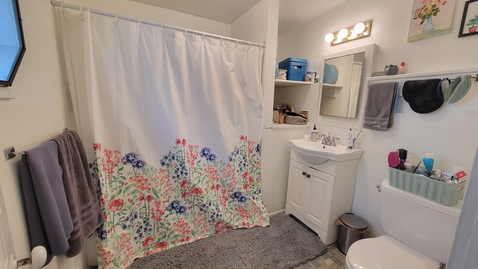 Building Photo - 1333 Connecticut St