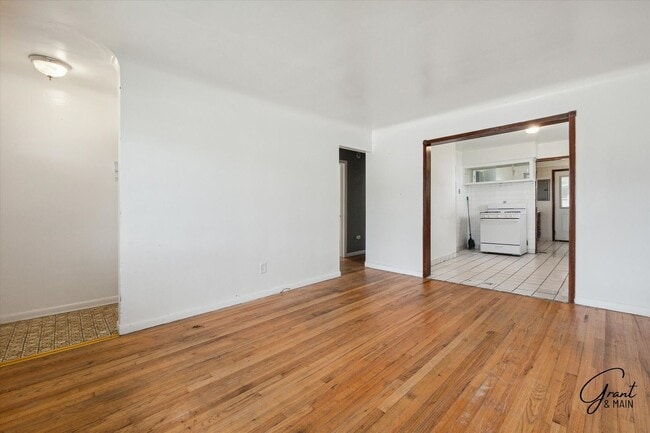 Building Photo - 3 Bedroom Ranch - $1,350