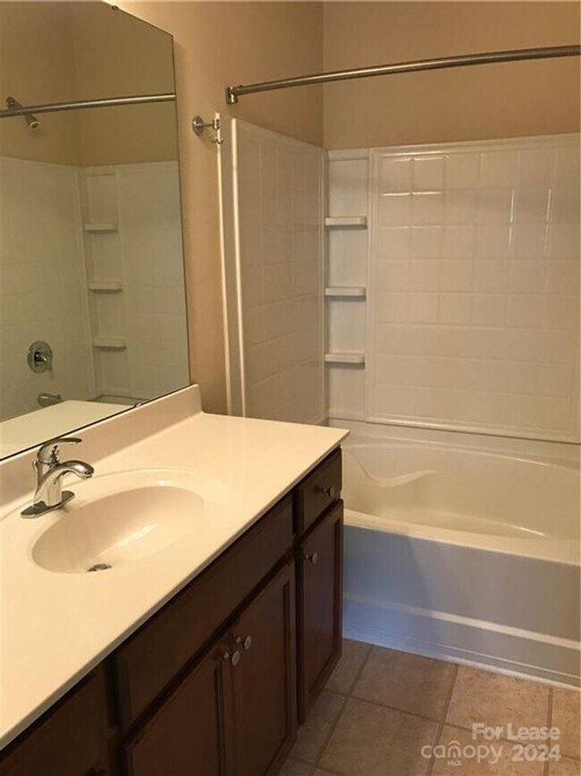 Building Photo - 2 BR/2.5BA | Newly Renovated Single Family Home | Assigned Parking Space | Fenced Patio