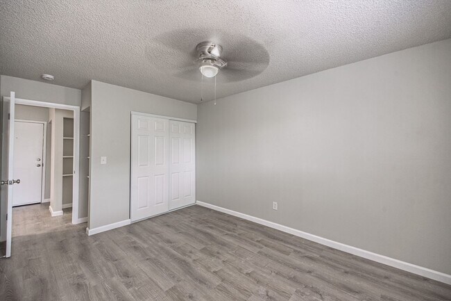 Building Photo - 3604 E Uintah St