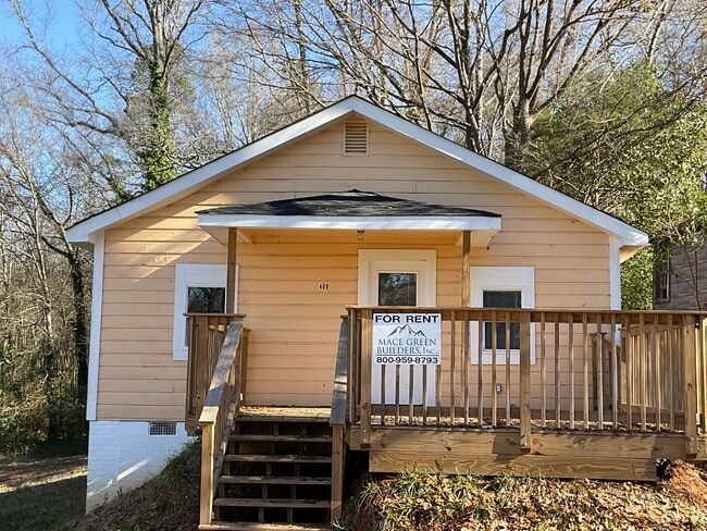 Building Photo - 409 Miller St