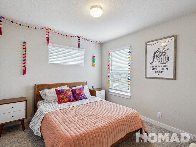 Building Photo - Updated 4-Bed, 3-Bath Home in Creekside – ...