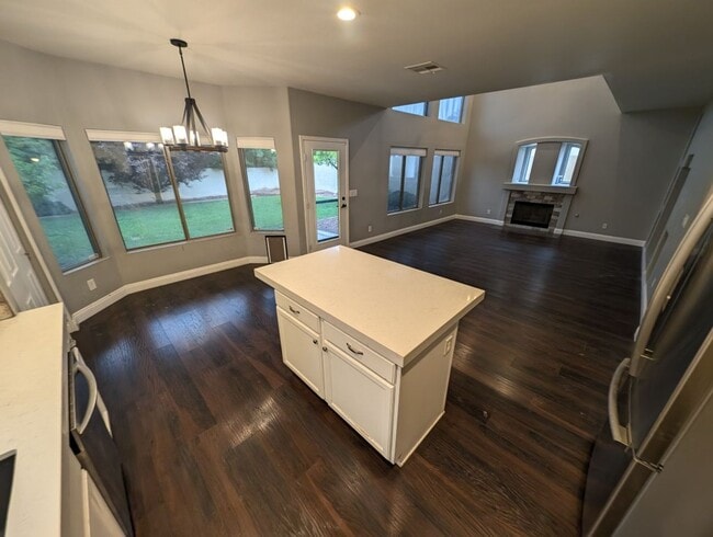 Building Photo - 10465 Warwick Falls Ct
