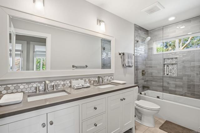 Building Photo - 13184 Janetta Pl