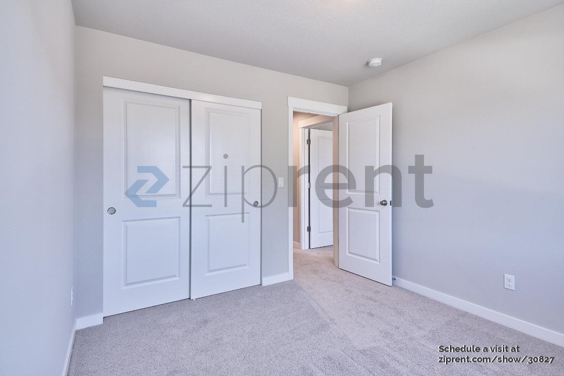 Building Photo - 200 N 87th Pl