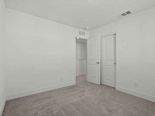 Building Photo - The Magnolia - 4 Bedroom, 2.5 Bath single ...
