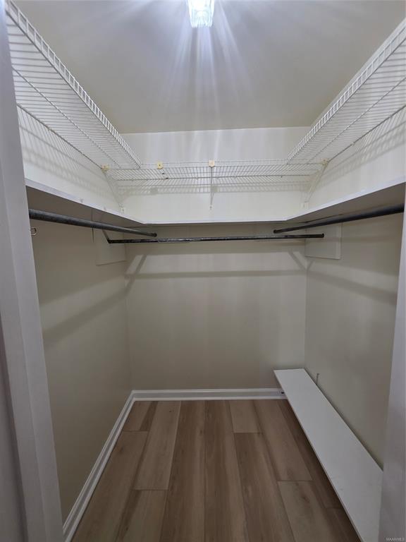 Building Photo - 4254 Lawnwood Dr