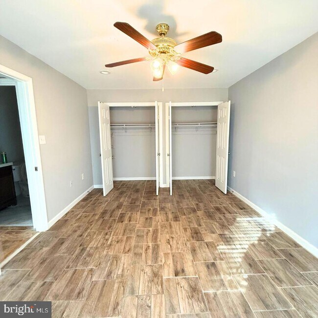 Building Photo - 5200 Newton St