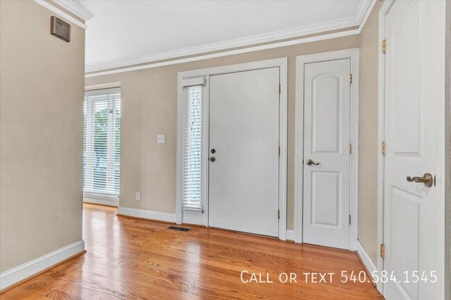 Building Photo - 4978 Hunting Hills Cir