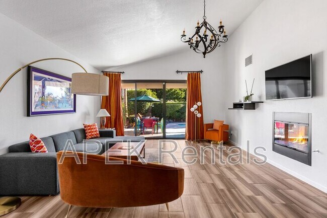 Building Photo - 2842 Sundance Cir W