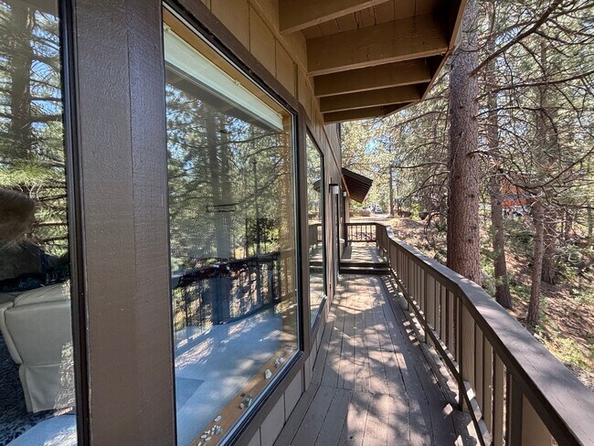 Building Photo - Stunning 3 Bed/ 2.5-Bath Home on the River...