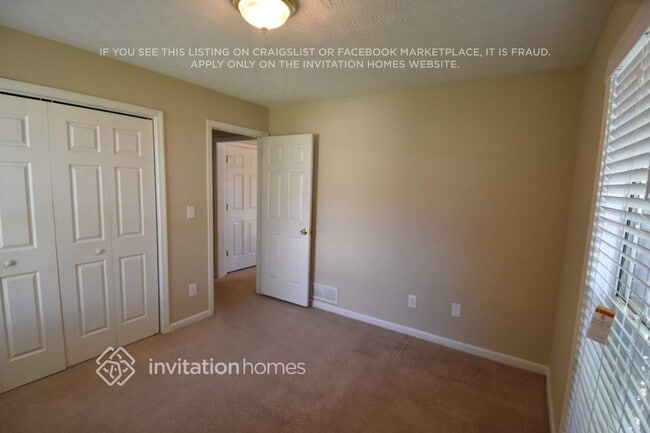 Building Photo - 4817 Camden Dr SW