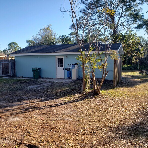 Building Photo - 7303 Roberts Rd