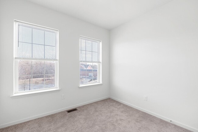 Building Photo - 415 Lenape Way