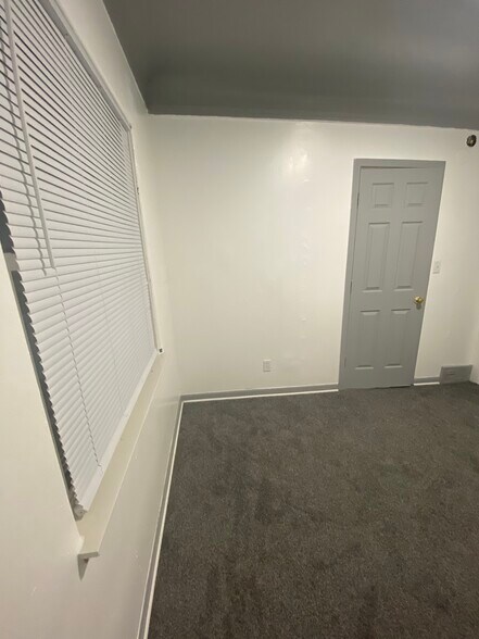 Building Photo - 21 Bellevue St