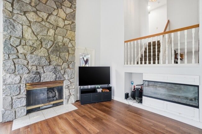 Building Photo - 665 Deer Creek Path