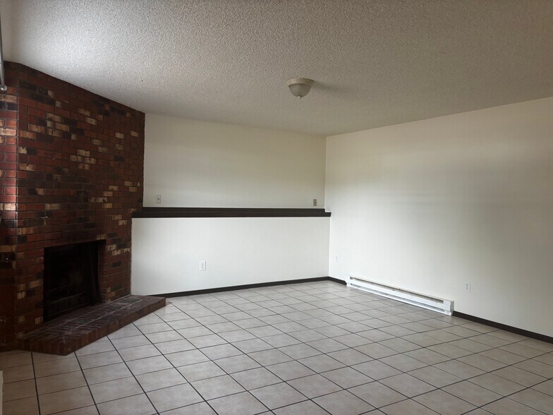 Building Photo - 114 Juniper Pl
