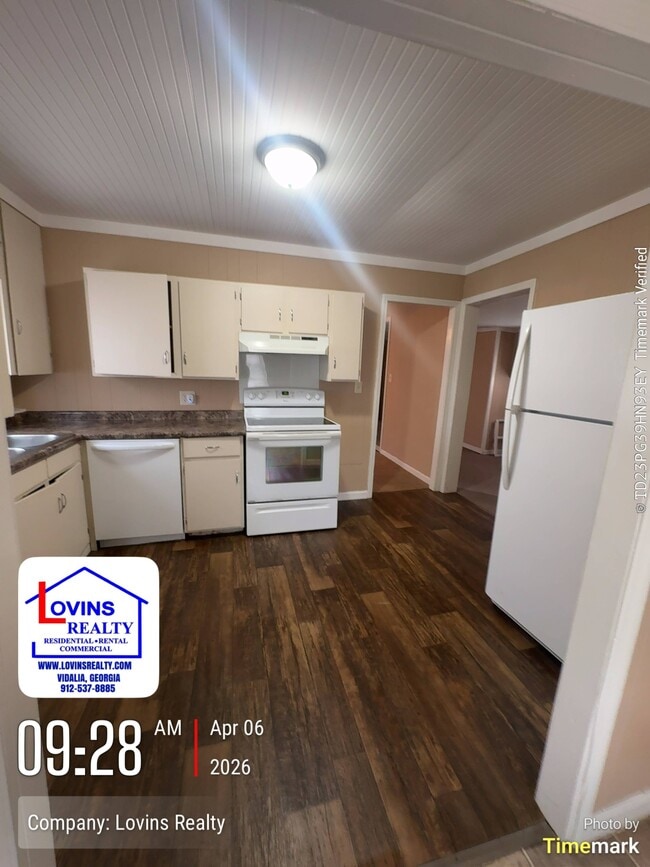 Building Photo - 745 Rock Springs Rd