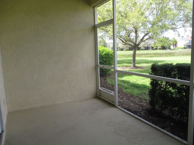 Building Photo - Lakeside Plantation Townhome, North Port