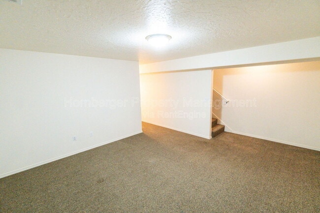 Building Photo - 621 S Bowdish Rd