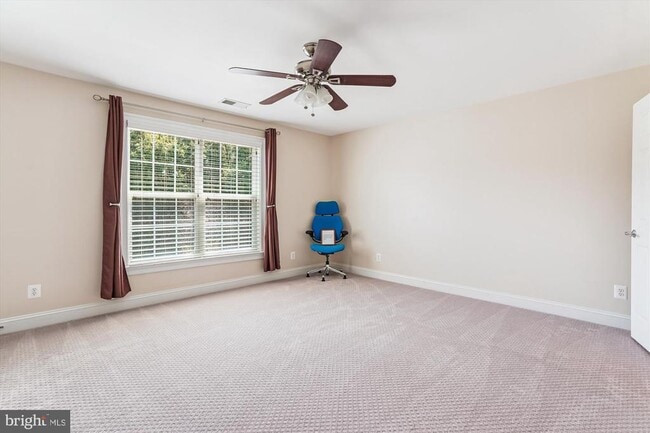 Building Photo - 43595 Aldie Mill Ct