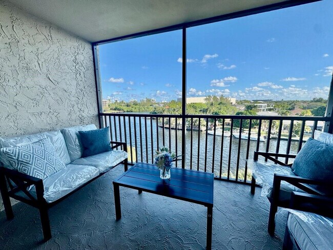 Primary Photo - 13 Royal Palm Way