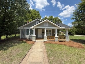 Building Photo - Space, Style & Location—All Under One Roof—For $1250 a Month