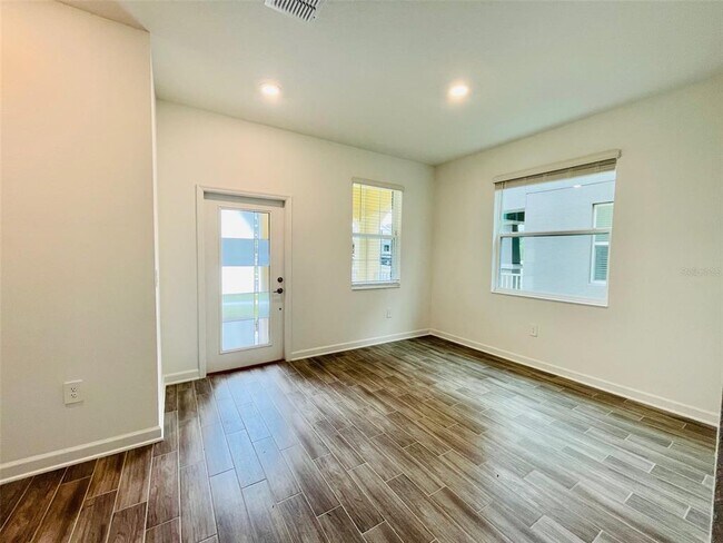Building Photo - 11550 Rhyme Ave
