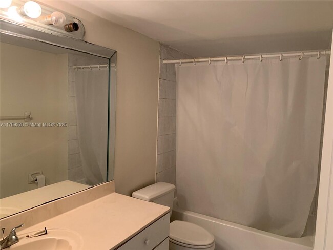 Building Photo - 9631 SW 138th Ave