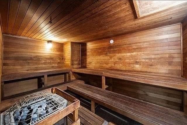 Building Photo - 518-536-536 Gregory Ave